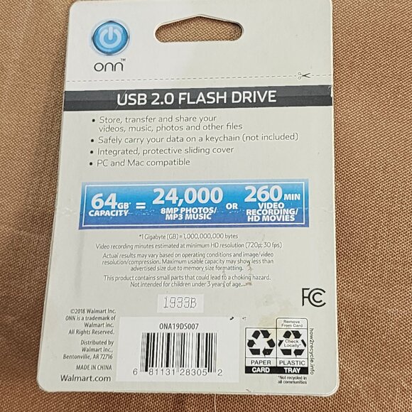 Onn USB 2.0 64GB Compact Storage with Protective Slider Design Flash Drive - Picture 5 of 16